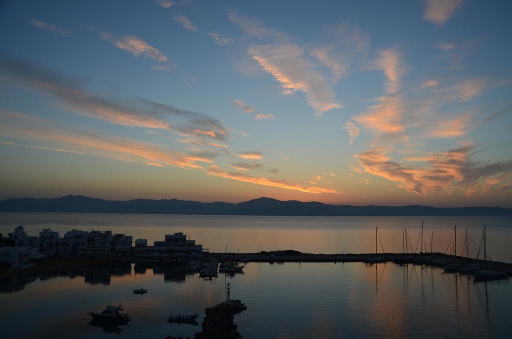 Aiolos Home With Private Veranda And Amazing Sea Views, Paros Писо Ливади Екстериор снимка